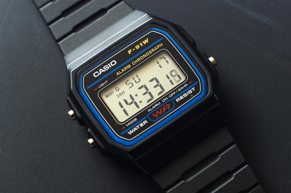 Đồng hồ Casio điện tử xịn - đơn giản là huyền thoại