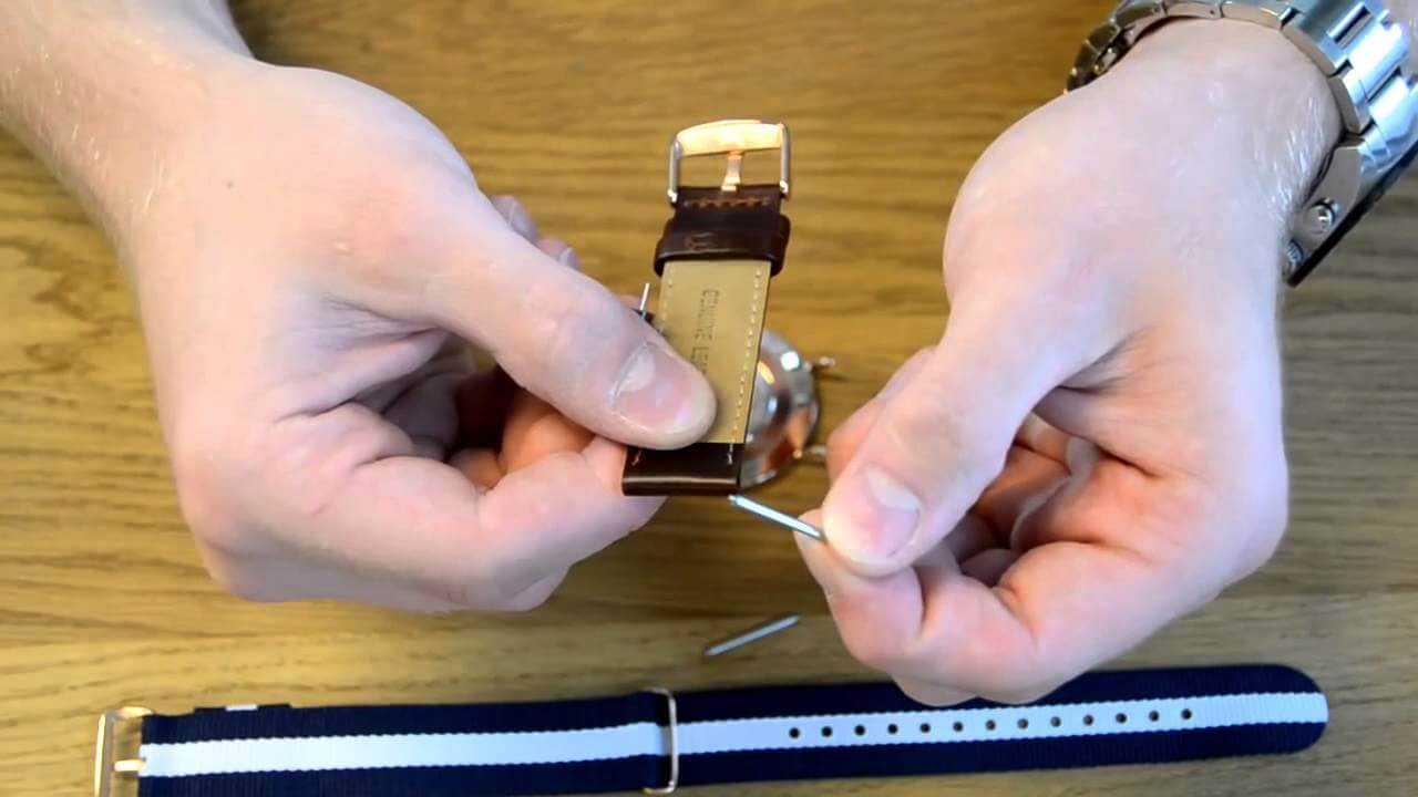 Cách thay dây đồng hồ Olym Pianus