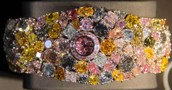 đồng hồ nạm kim cương 201- Carat Chopard